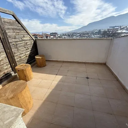 Modern With Gondola View *